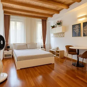 Cozy Center Apartament