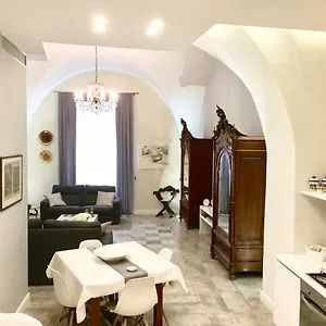 Dimora Del Papa Apartament